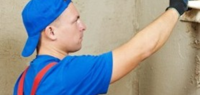 Как штукатурить стены
